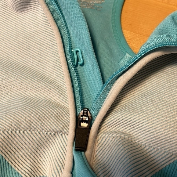 Avia Turquoise Sports Bra Size XL - Picture 5 of 5
